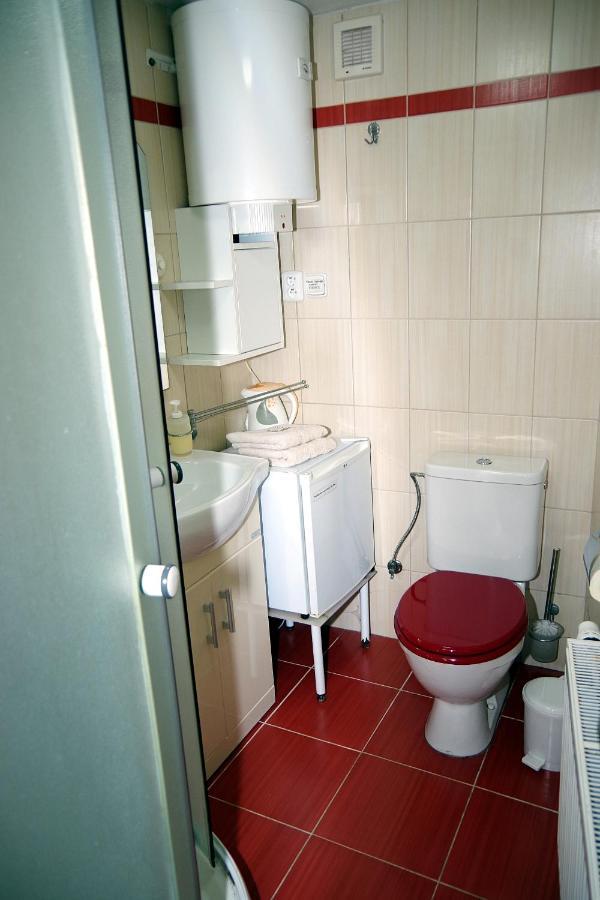 Sklep U Veselych Apartment Mutěnice Екстериор снимка