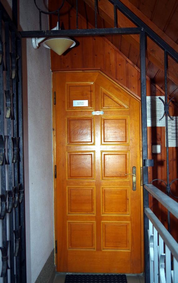Sklep U Veselych Apartment Mutěnice Екстериор снимка